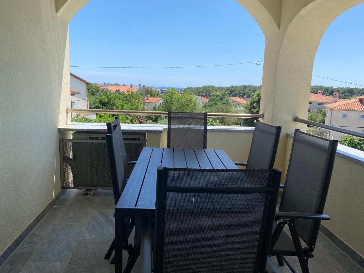 Villa Livi - Luxury Sea View Appartments Medulin Exterior foto